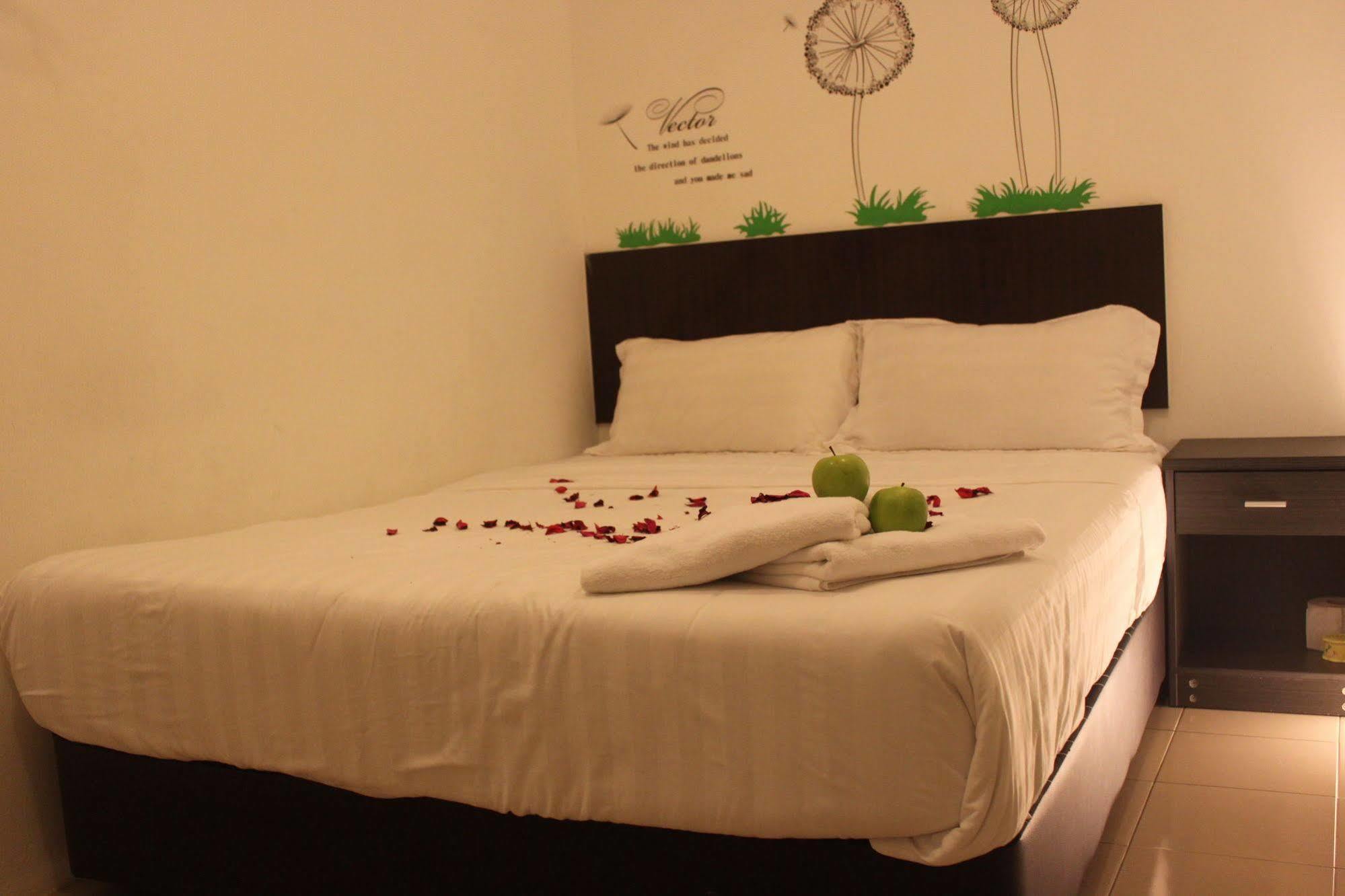 Apple 1 Hotel Budget Gelugor Dış mekan fotoğraf